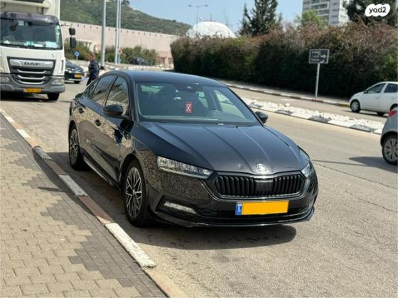 סקודה אוקטביה Dynamic אוט' 1.5 (150 כ''ס) בנזין 2021 למכירה בחיפה