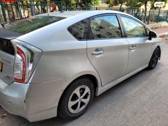 טויוטה פריוס GLI הייבריד אוט' 1.8 (99 כ"ס) בנזין 2014 למכירה בחצור הגלילית