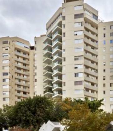 דירה 4.5 חדרים למכירה בתל אביב יפו | פנקס | אזור ככר המדינה