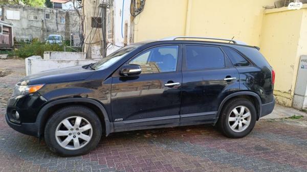 קיה סורנטו 4X4 EX אוט' דיזל 7 מק' 2.2 (197 כ''ס) דיזל 2011 למכירה בחדרה