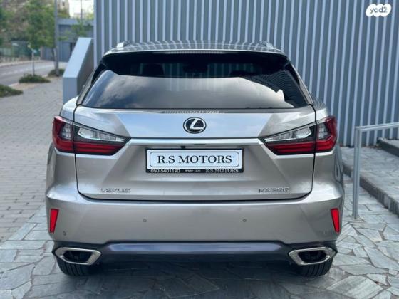 לקסוס RX300 4X4 Luxury אוט' 2.0 (238 כ''ס) בנזין 2019 למכירה בחולון
