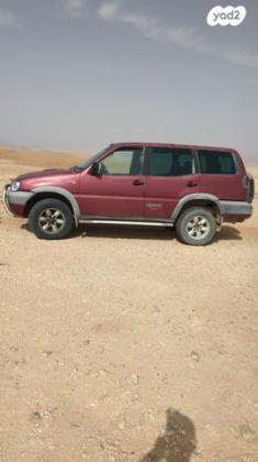 ניסאן טראנו ארוך 4X4 SR אוט' דיזל 2.7 (125 כ''ס) דיזל 2002 למכירה בשחרות