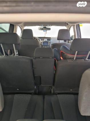 מאזדה F Executive אוט' 2.0 (145 כ"ס) בנזין 2012 למכירה באשדוד