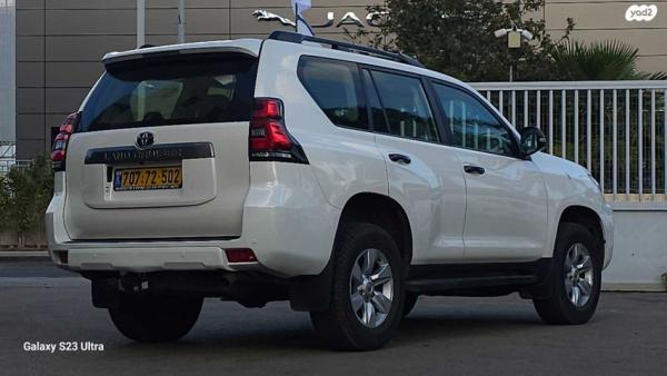 טויוטה לנד קרוזר ארוך TS 7 אוט' 7 מק' דיזל 5 דל' 2.8 (204 כ"ס) דיזל 2021 למכירה בחיפה