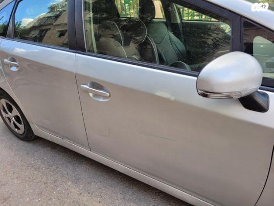 טויוטה פריוס GLI הייבריד אוט' 1.8 (99 כ"ס) בנזין 2014 למכירה בחצור הגלילית