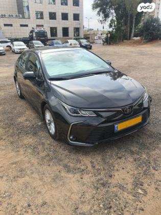 טויוטה קורולה Style אוט' סדאן בנזין 1.5 (125 כ"ס) בנזין 2023 למכירה בפתח תקווה