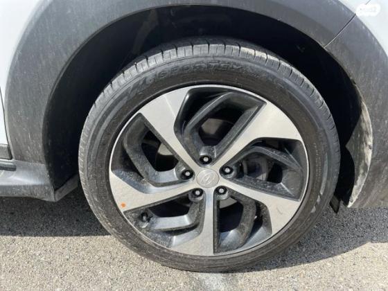 יונדאי טוסון Supreme אוט' בנזין 2.0 (155 כ''ס) בנזין 2016 למכירה ב