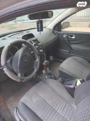 רנו מגאן דור 2 (2004-2010) Business אוט' 4 דל' 1.6 (110 כ''ס) בנזין 2008 למכירה בנתניה