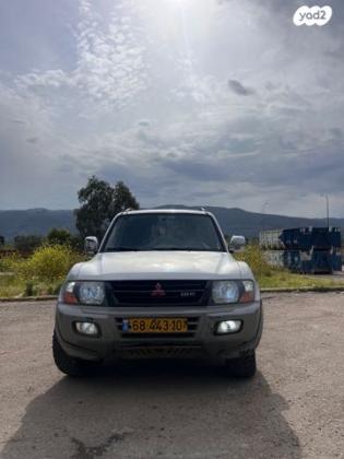 מיצובישי פג'רו ארוך 4X4 GLS אוט' דיזל 7 מק' 3.2 (160 כ''ס) דיזל 2001 למכירה ברכסים