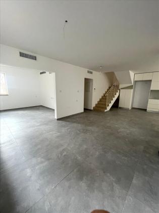 דירת גג 5.5 חדרים למכירה בירושלים | רמה | נחלאות