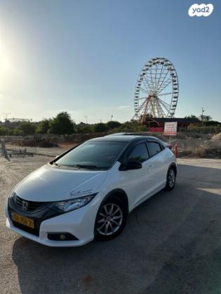 הונדה סיוויק האצ'בק החדשה Comfort אוט' 1.8 (142 כ''ס) בנזין 2014 למכירה בבת ים