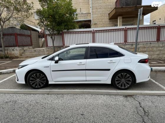 טויוטה קורולה הייבריד Limited סדאן אוט' 1.8 (98 כ''ס) בנזין 2021 למכירה בכרמיאל