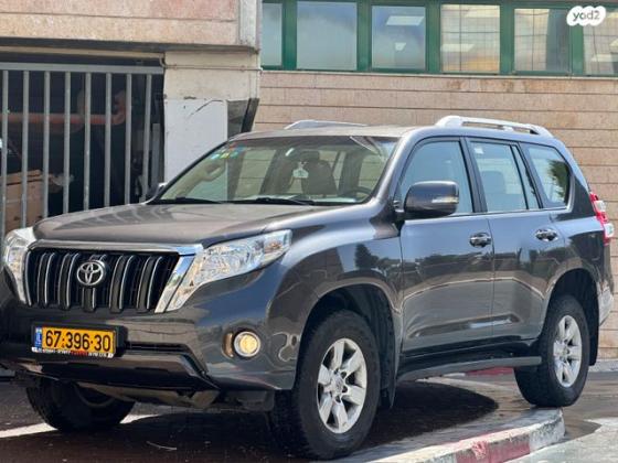 טויוטה לנד קרוזר ארוך 4X4 Luxury אוט' דיזל 7 מק' 3.0 (190 כ''ס) דיזל 2014 למכירה במודיעין מכבים רעות