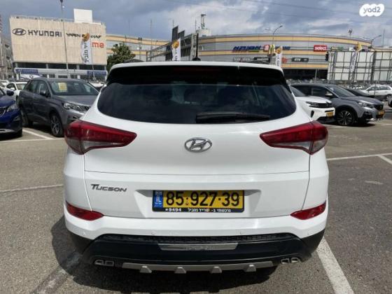 יונדאי טוסון Supreme אוט' בנזין 2.0 (155 כ''ס) בנזין 2016 למכירה ב