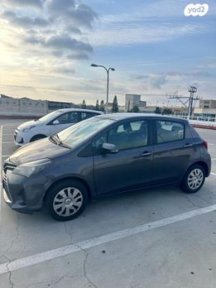 טויוטה יאריס Style אוט' 1.3 (99 כ"ס) בנזין 2014 למכירה בחדרה