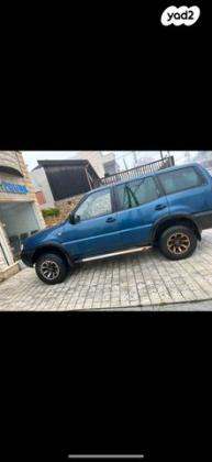 ניסאן טראנו ארוך 4X4 SR ידני דיזל 2.7 (125 כ''ס) דיזל 2002 למכירה במג'דל שמס
