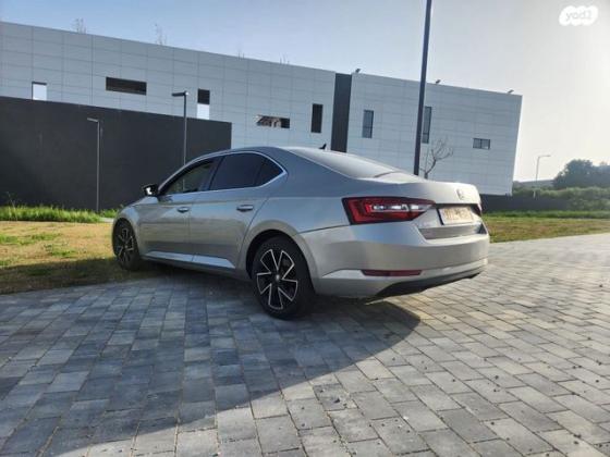 סקודה סופרב (עד 2019) Ambition אוט' 1.8 (180 כ''ס) בנזין 2018 למכירה באבן יהודה