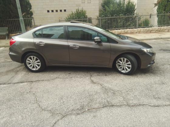 הונדה סיוויק סדאן (2012)