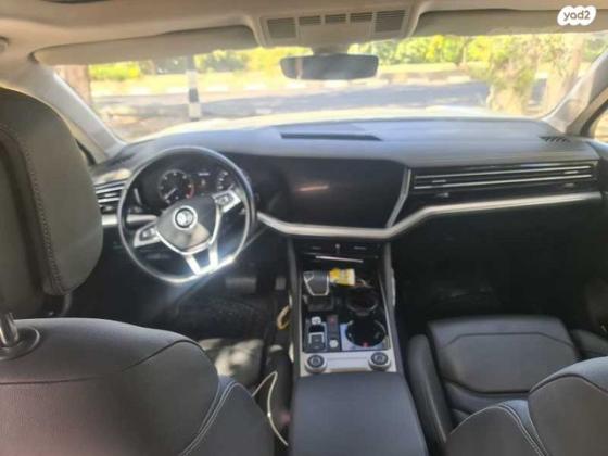 פולקסווגן טוארג 4X4 Luxury V6 אוט' דיזל 3.0 (286 כ''ס) דיזל 2020 למכירה בחדרה