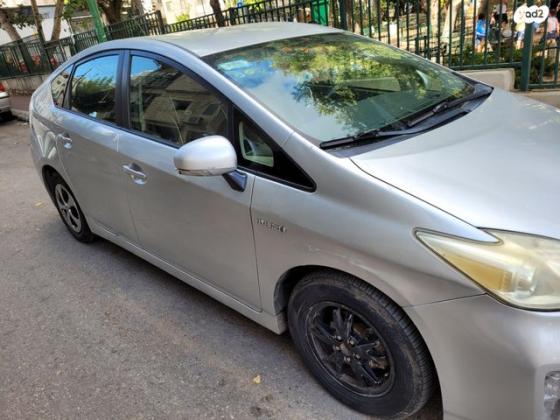 טויוטה פריוס GLI הייבריד אוט' 1.8 (99 כ"ס) בנזין 2014 למכירה בחצור הגלילית