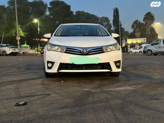 טויוטה קורולה Sun אוט' 1.6 (132 כ"ס) בנזין 2015 למכירה בכפר כנא