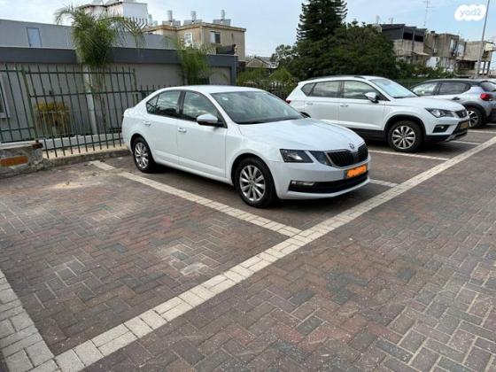 סקודה אוקטביה ספייס Ambition אוט' 1.0 (115 כ"ס) בנזין 2017 למכירה בתל אביב יפו