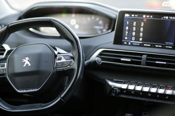 פיג'ו 3008 Premium אוט' 1.2 (130 כ''ס) בנזין 2019 למכירה בבני ברק