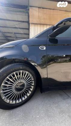 פיאט 500 Icon 3+1 אוט' הצ'בק חשמלי (118 כ"ס) חשמלי 2023 למכירה בהרצליה