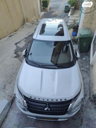 מיצובישי אאוטלנדר Instyle אוט' 7 מק' 2.5 (181 כ"ס) בנזין 2023 למכירה באום אל פחם