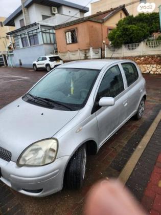 טויוטה יאריס Sol אוט' 1.3 (87 כ''ס) בנזין 2004 למכירה במגדל העמק
