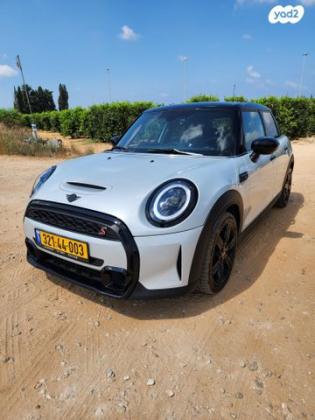 מיני קופר Cooper S אוט' 4 דל' 2.0 (178 כ"ס) בנזין 2023 למכירה בקדימה צורן