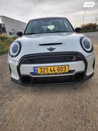 מיני קופר Cooper S אוט' 4 דל' 2.0 (178 כ"ס) בנזין 2023 למכירה בקדימה צורן