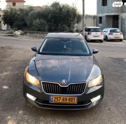 סקודה סופרב (עד 2019) Ambition אוט' 1.8 (180 כ''ס) בנזין 2017 למכירה באעבלין