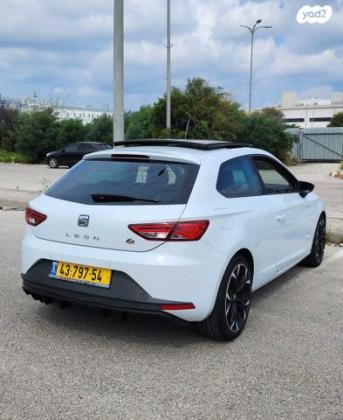 סיאט לאון FR אוט' 3 דל' 1.8 (180 כ"ס) בנזין 2015 למכירה בחיפה