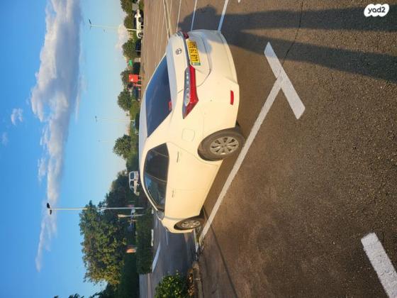 טויוטה קורולה Sun אוט' 1.6 (132 כ"ס) בנזין 2018 למכירה בראש העין