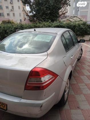 רנו מגאן דור 2 (2004-2010) Business אוט' 4 דל' 1.6 (110 כ''ס) בנזין 2008 למכירה בנתניה
