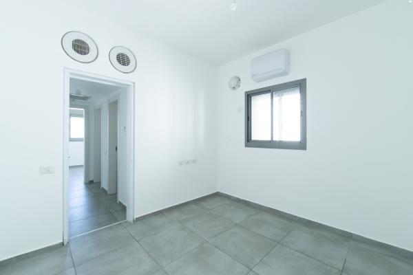 ברתיני גארי 1 (תל כביר)