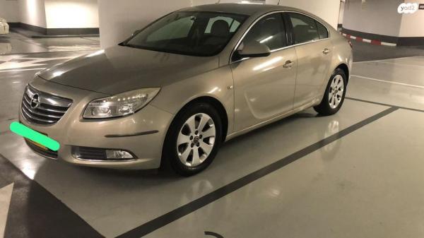 אופל אינסיגניה Edition הצ'בק אוט' 2.0 (220 כ''ס) בנזין 2011 למכירה בירושלים