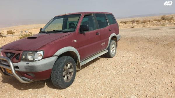 ניסאן טראנו ארוך 4X4 SR אוט' דיזל 2.7 (125 כ''ס) דיזל 2002 למכירה בשחרות