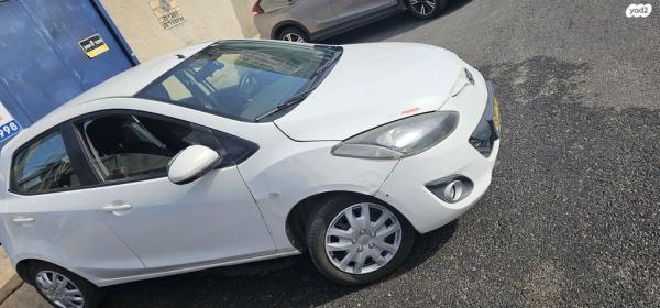 מאזדה H Dynamic אוט' 1.5 (103 כ"ס) בנזין 2014 למכירה באור יהודה