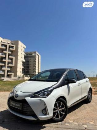 טויוטה יאריס Black Top אוט' 1.5 (112 כ"ס) בנזין 2019 למכירה בפתח תקווה