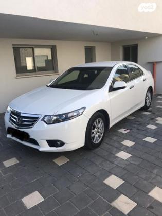 הונדה אקורד Luxury אוט' 2.0 (156 כ''ס) בנזין 2015 למכירה בפרדס חנה כרכור