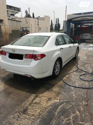 הונדה אקורד Luxury אוט' 2.0 (156 כ''ס) בנזין 2015 למכירה בפרדס חנה כרכור