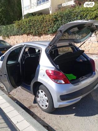 פיג'ו 207 Active אוט' 1.6 (120 כ"ס) בנזין 2012 למכירה בחיפה