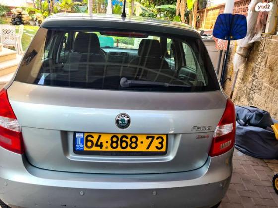 סקודה פאביה Ambiente אוט' 1.2 (105 כ''ס) בנזין 2011 למכירה בראשון לציון