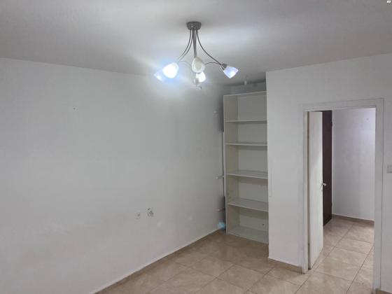 תירוש 23 (ספיר)