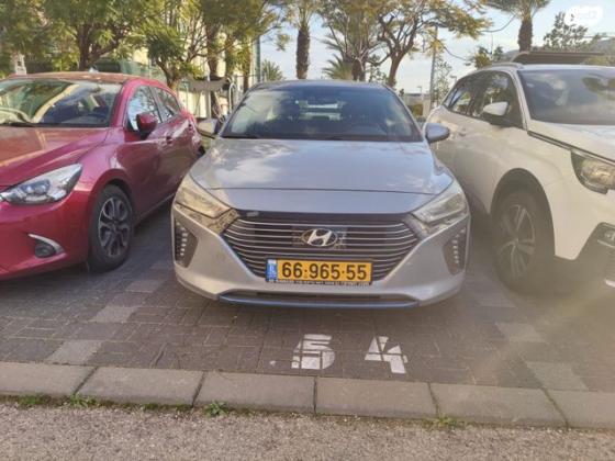 יונדאי איוניק Premium הייבריד אוט' 1.6 (141 כ"ס) בנזין 2017 למכירה בגדרה