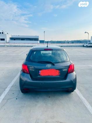 טויוטה יאריס Style אוט' 1.3 (99 כ"ס) בנזין 2014 למכירה בחדרה