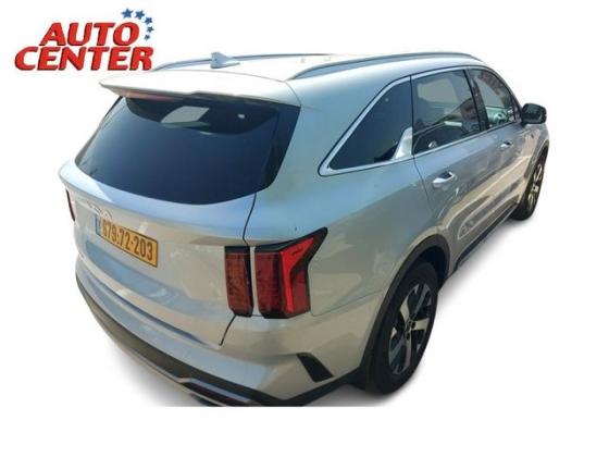 קיה סורנטו EX אוט' 7 מק' 2.5 (180 כ"ס) בנזין 2024 למכירה ב