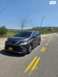 טויוטה סיינה 4X2 XLE אוט' 2.5 (189 כ''ס) ק' 2 בנזין 2023 למכירה בבית